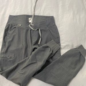 Figs scrubs, joggers size small